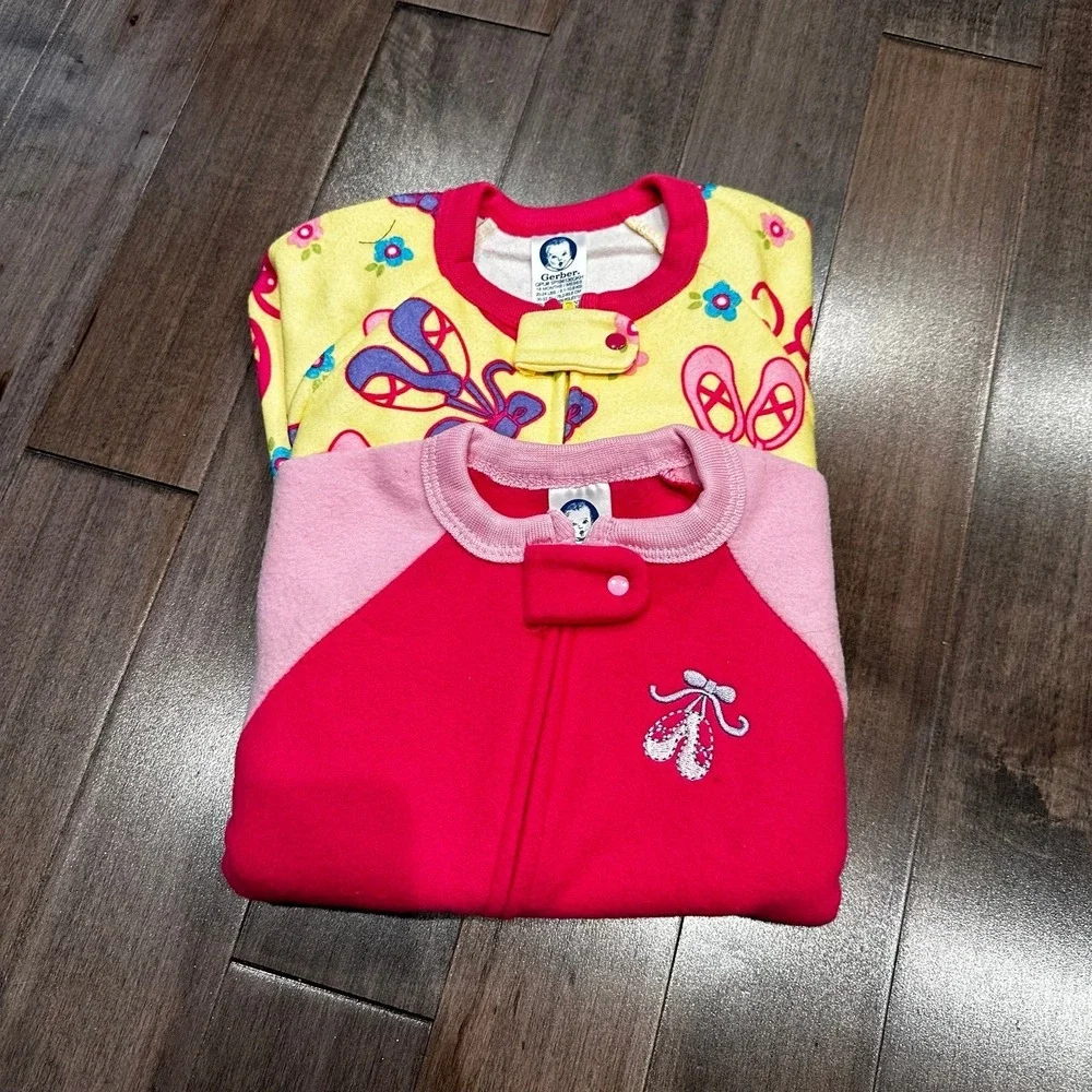 Baby Gerber‎ Pajama Set Size 18 Months NWT